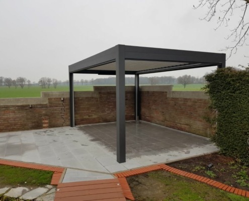 Terrassendach_lamaxa_warema_mit_zipmarkisen_eingefahren_und_beleuchtung_essen-cf0161f5